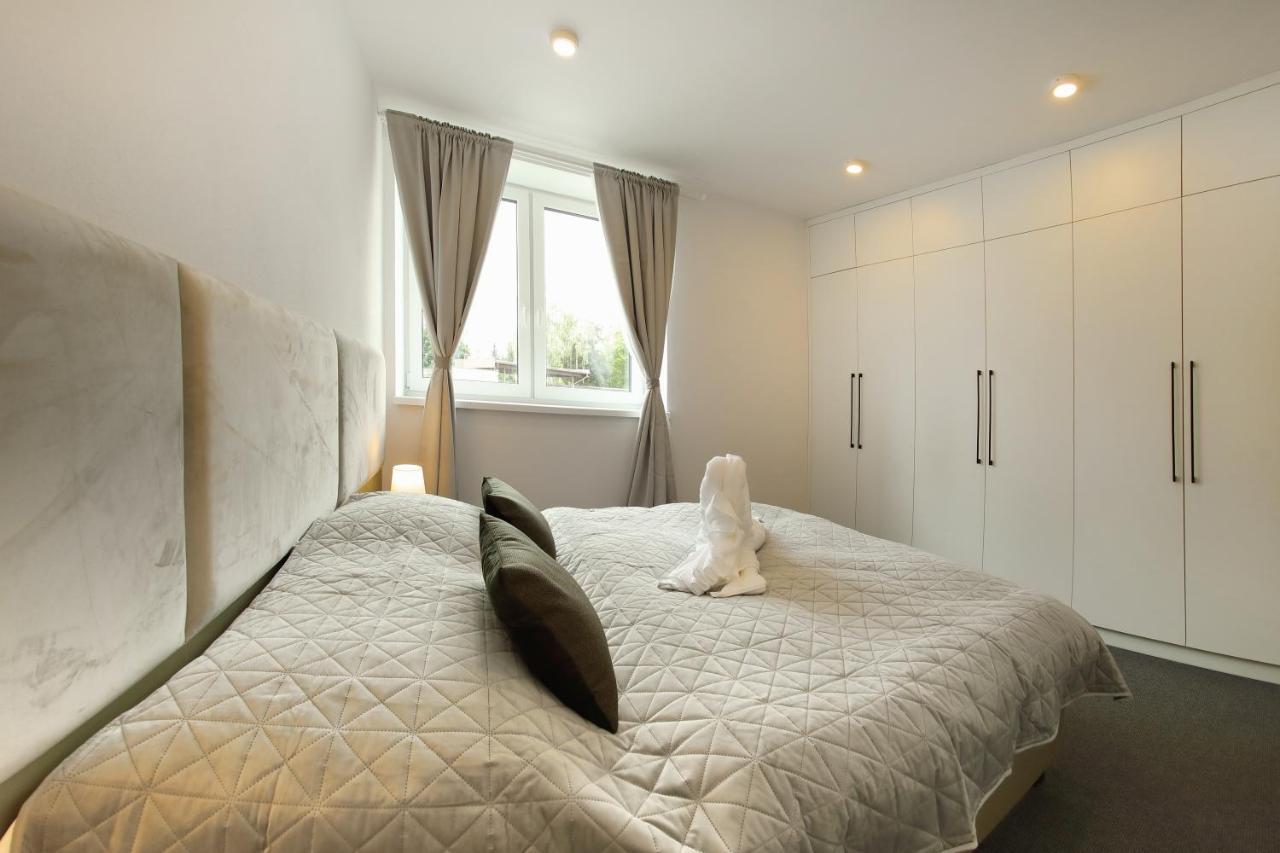 Home Apartments Liptov ลิฟตอฟสกีมิคูลาช ภายนอก รูปภาพ
