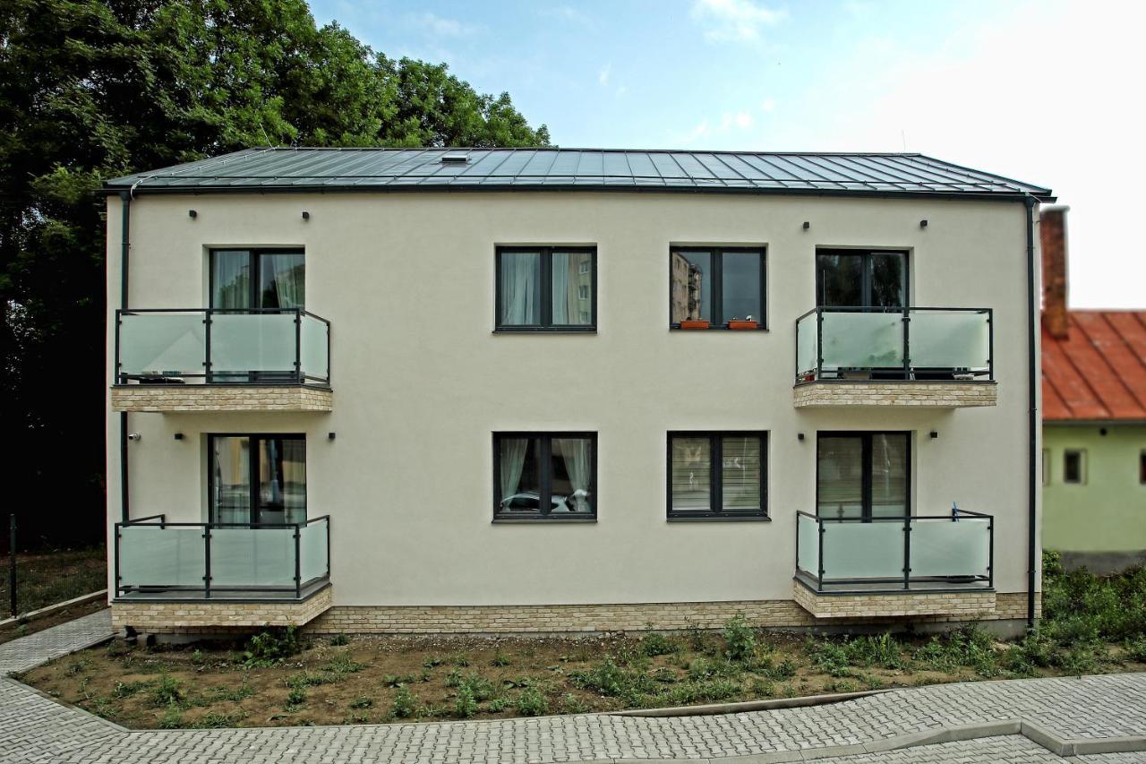 Home Apartments Liptov ลิฟตอฟสกีมิคูลาช ภายนอก รูปภาพ