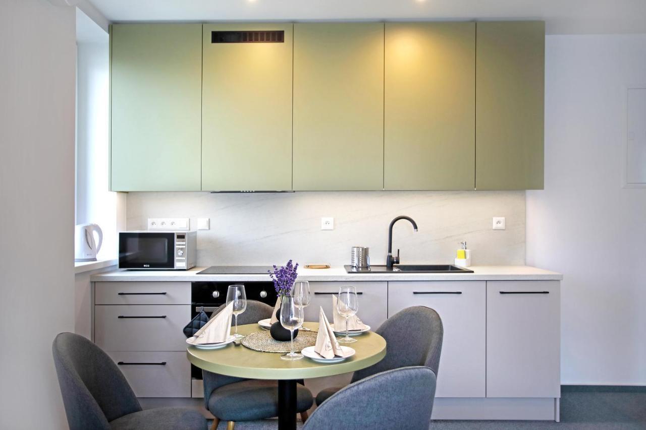 Home Apartments Liptov ลิฟตอฟสกีมิคูลาช ภายนอก รูปภาพ